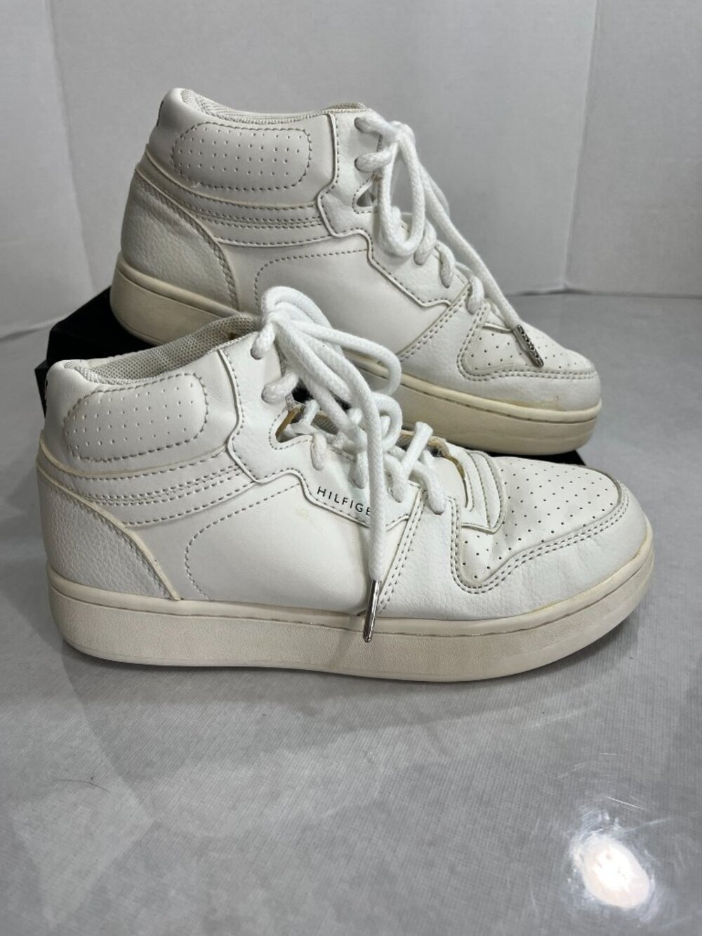 Tommy Hilfiger Cade Mid Synthetic High Top Sneakers White Boys Size 2 TH100911C